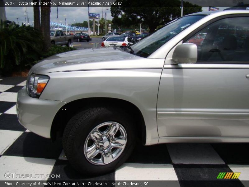 Millenium Silver Metallic / Ash Gray 2007 Toyota Highlander V6