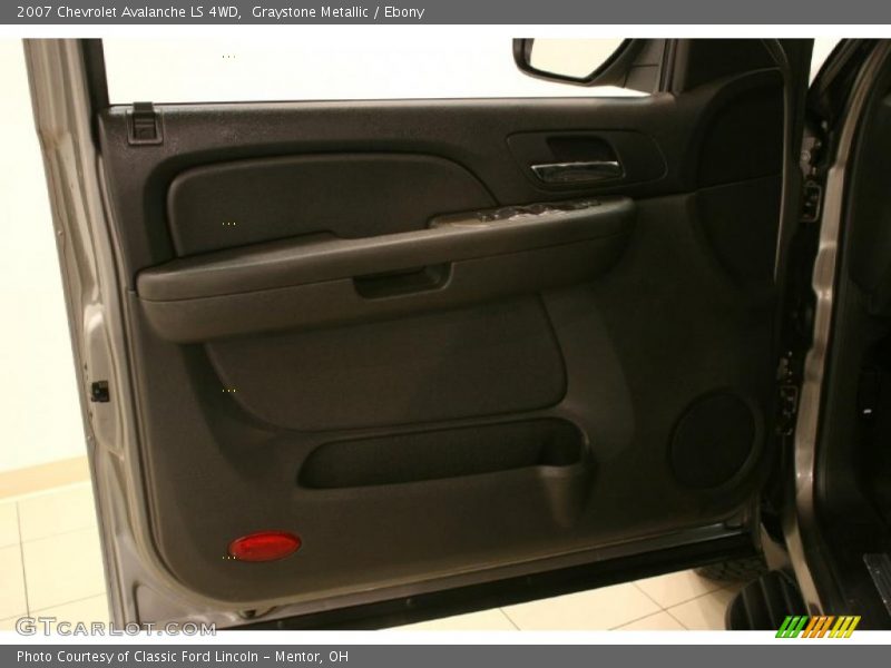 Graystone Metallic / Ebony 2007 Chevrolet Avalanche LS 4WD