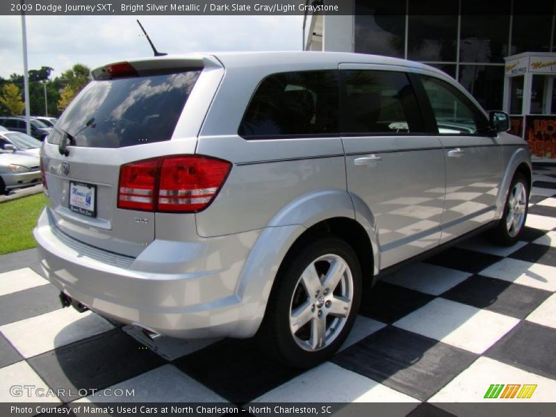 Bright Silver Metallic / Dark Slate Gray/Light Graystone 2009 Dodge Journey SXT