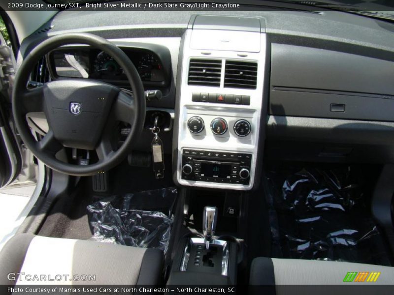 Bright Silver Metallic / Dark Slate Gray/Light Graystone 2009 Dodge Journey SXT