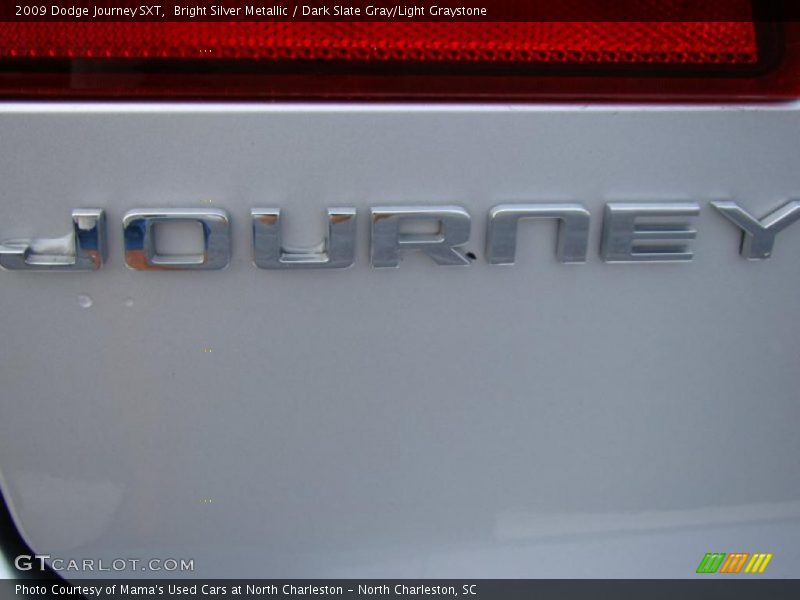 Bright Silver Metallic / Dark Slate Gray/Light Graystone 2009 Dodge Journey SXT
