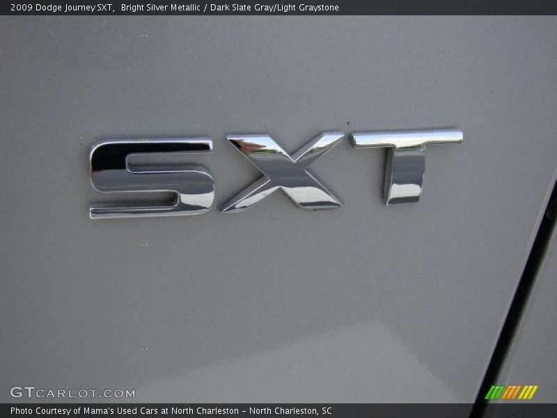 Bright Silver Metallic / Dark Slate Gray/Light Graystone 2009 Dodge Journey SXT