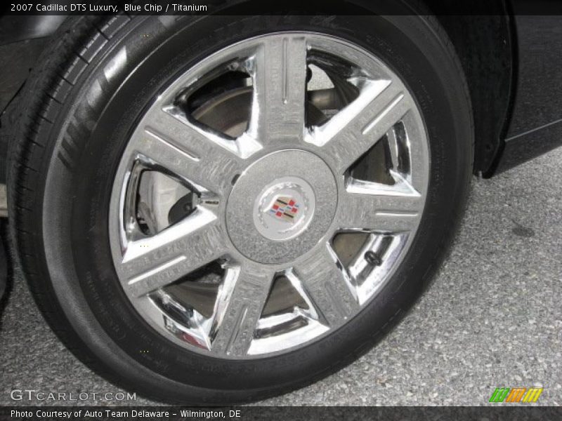 Blue Chip / Titanium 2007 Cadillac DTS Luxury