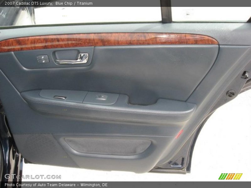 Blue Chip / Titanium 2007 Cadillac DTS Luxury