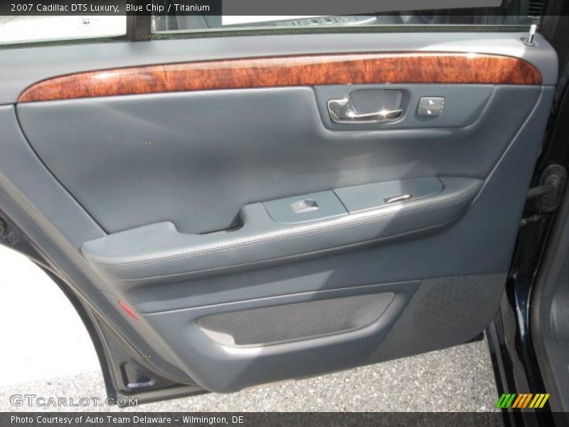 Blue Chip / Titanium 2007 Cadillac DTS Luxury