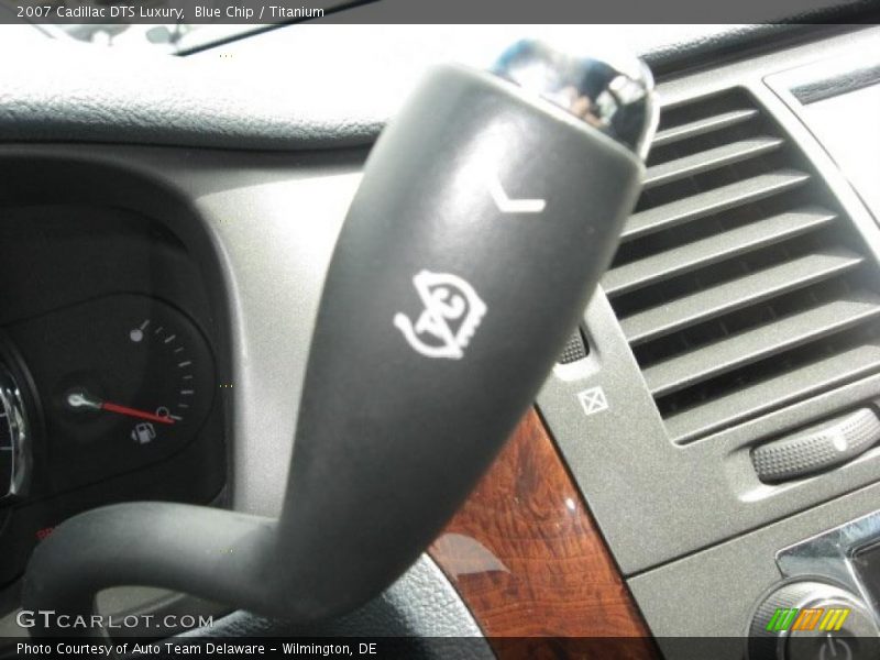 Blue Chip / Titanium 2007 Cadillac DTS Luxury