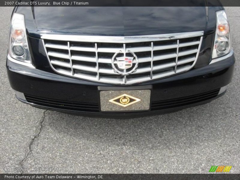 Blue Chip / Titanium 2007 Cadillac DTS Luxury