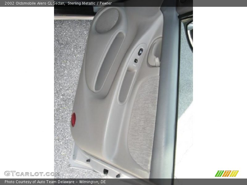 Sterling Metallic / Pewter 2002 Oldsmobile Alero GL Sedan