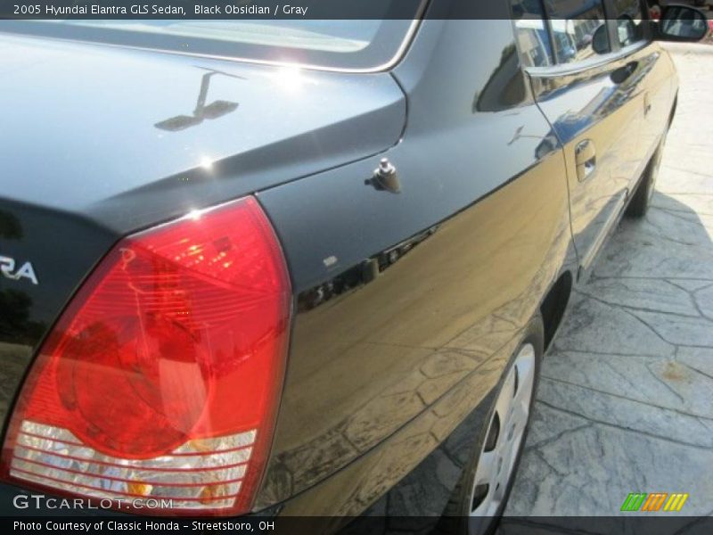 Black Obsidian / Gray 2005 Hyundai Elantra GLS Sedan