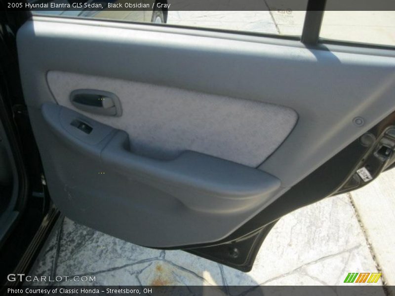 Black Obsidian / Gray 2005 Hyundai Elantra GLS Sedan