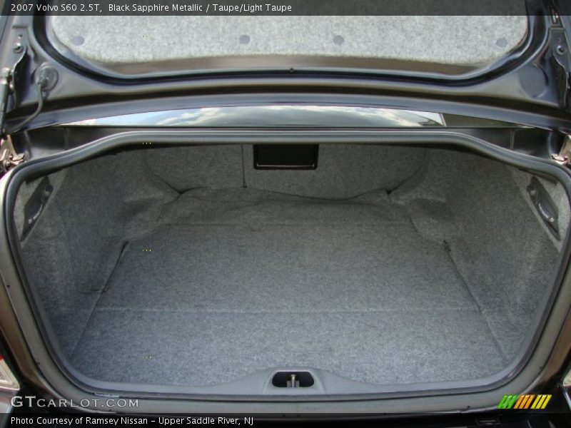 Black Sapphire Metallic / Taupe/Light Taupe 2007 Volvo S60 2.5T