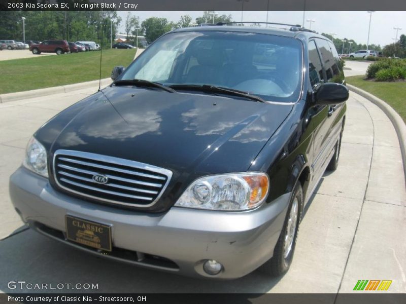 Midnight Black / Gray 2003 Kia Sedona EX