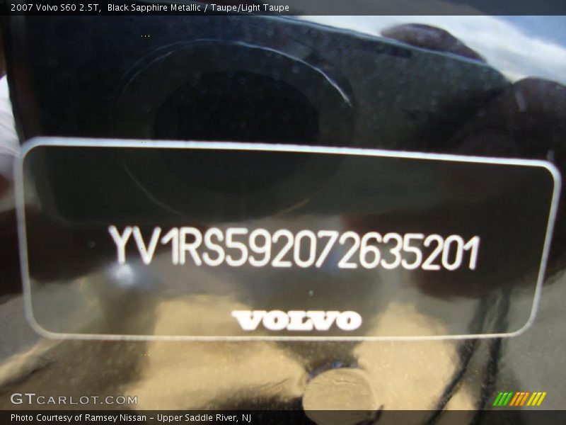 Black Sapphire Metallic / Taupe/Light Taupe 2007 Volvo S60 2.5T