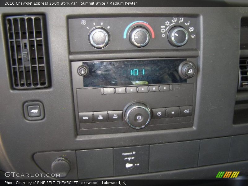 Summit White / Medium Pewter 2010 Chevrolet Express 2500 Work Van