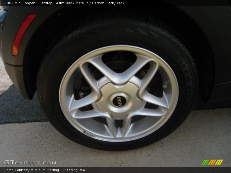Astro Black Metallic / Carbon Black/Black 2007 Mini Cooper S Hardtop