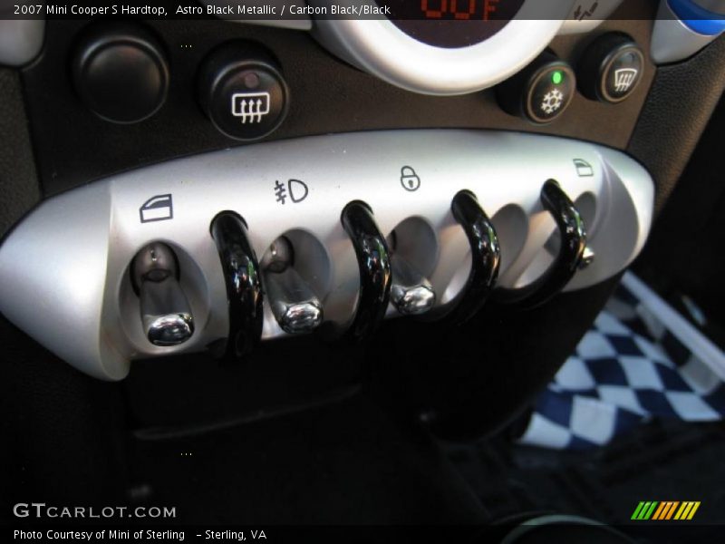 Astro Black Metallic / Carbon Black/Black 2007 Mini Cooper S Hardtop