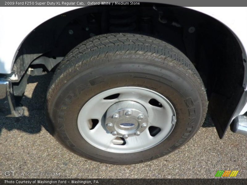 Oxford White / Medium Stone 2009 Ford F250 Super Duty XL Regular Cab