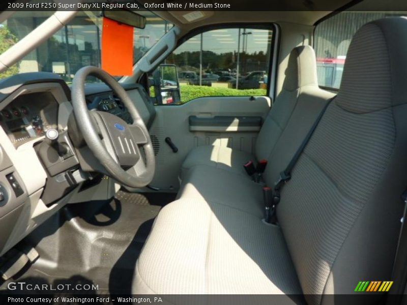 Oxford White / Medium Stone 2009 Ford F250 Super Duty XL Regular Cab
