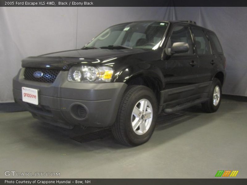 Black / Ebony Black 2005 Ford Escape XLS 4WD