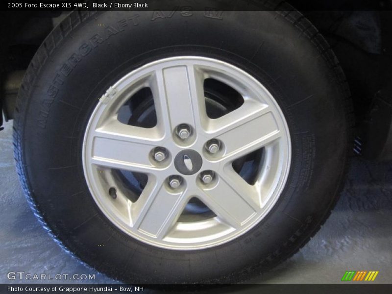 Black / Ebony Black 2005 Ford Escape XLS 4WD