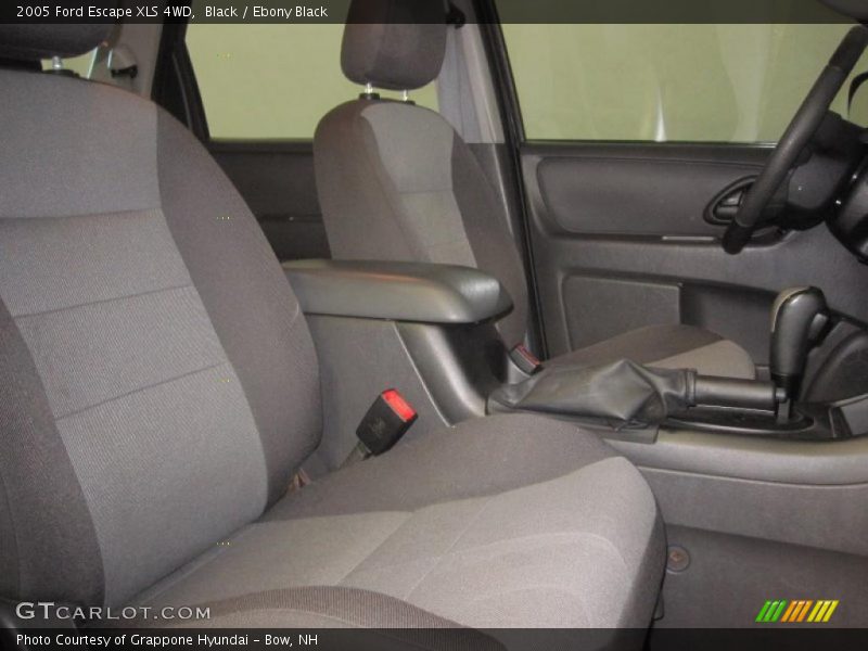 Black / Ebony Black 2005 Ford Escape XLS 4WD