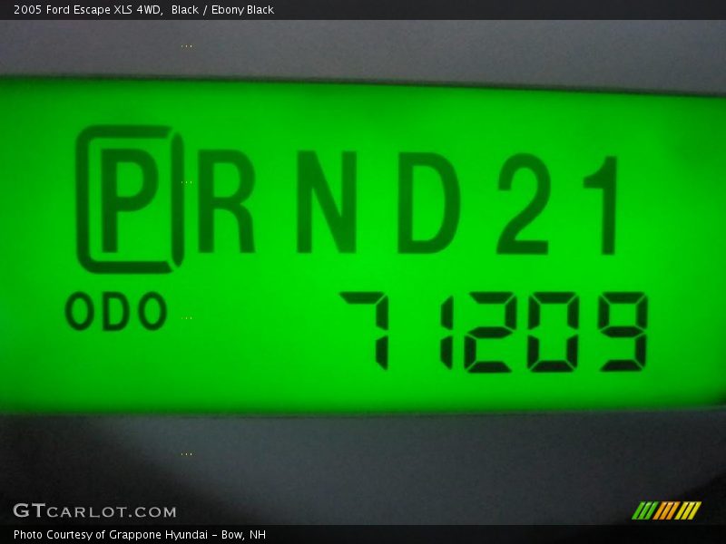 Black / Ebony Black 2005 Ford Escape XLS 4WD