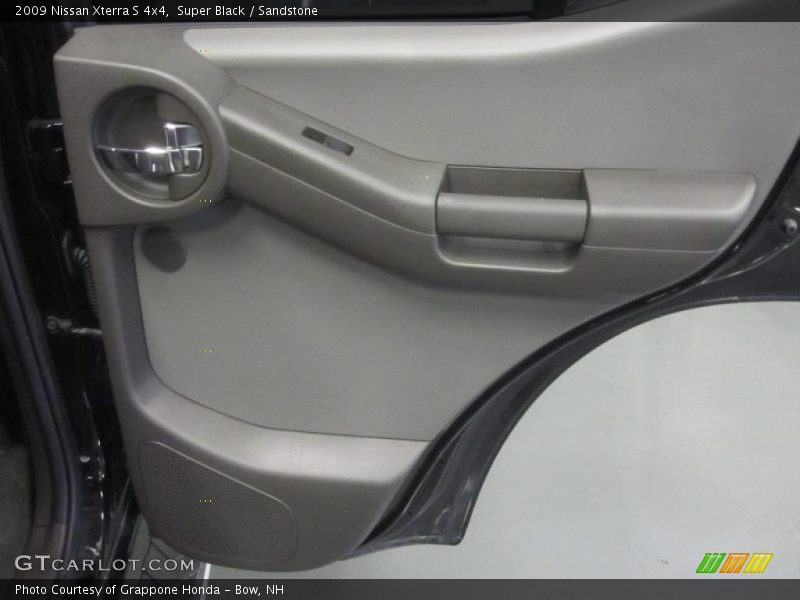 Super Black / Sandstone 2009 Nissan Xterra S 4x4