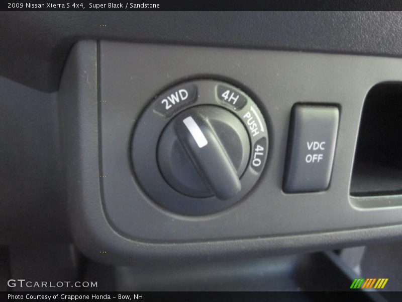 Super Black / Sandstone 2009 Nissan Xterra S 4x4