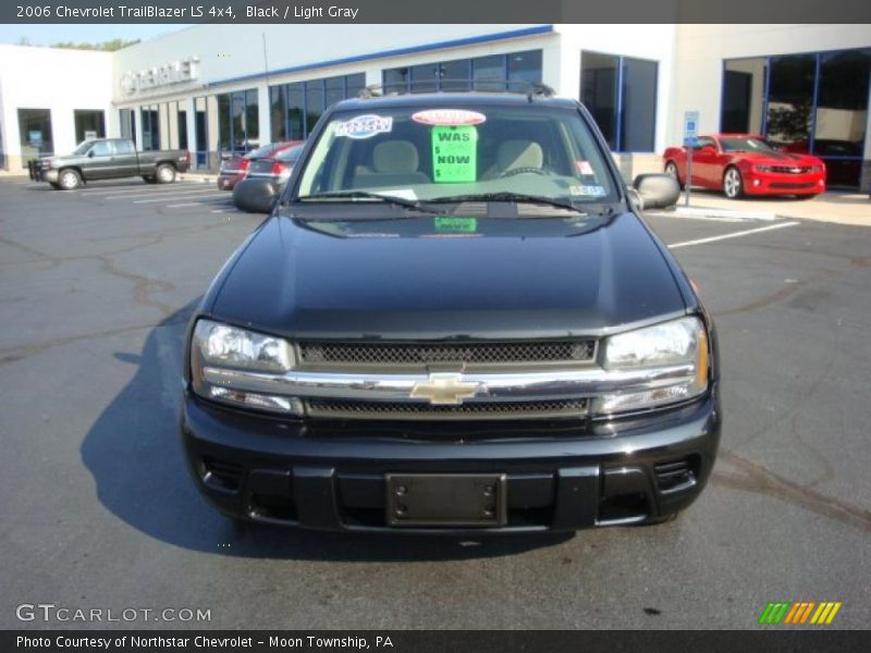 Black / Light Gray 2006 Chevrolet TrailBlazer LS 4x4