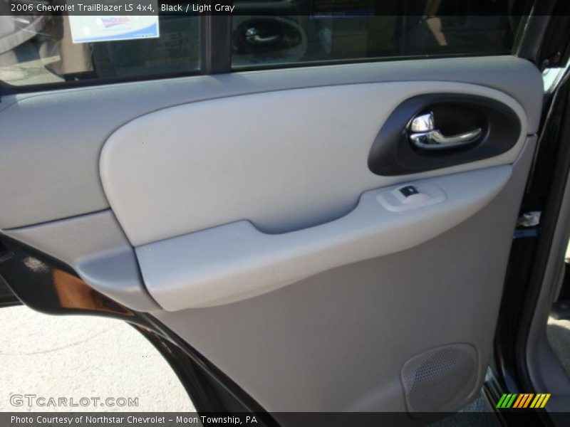 Black / Light Gray 2006 Chevrolet TrailBlazer LS 4x4