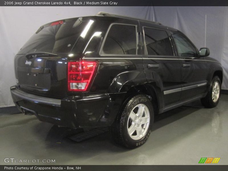 Black / Medium Slate Gray 2006 Jeep Grand Cherokee Laredo 4x4