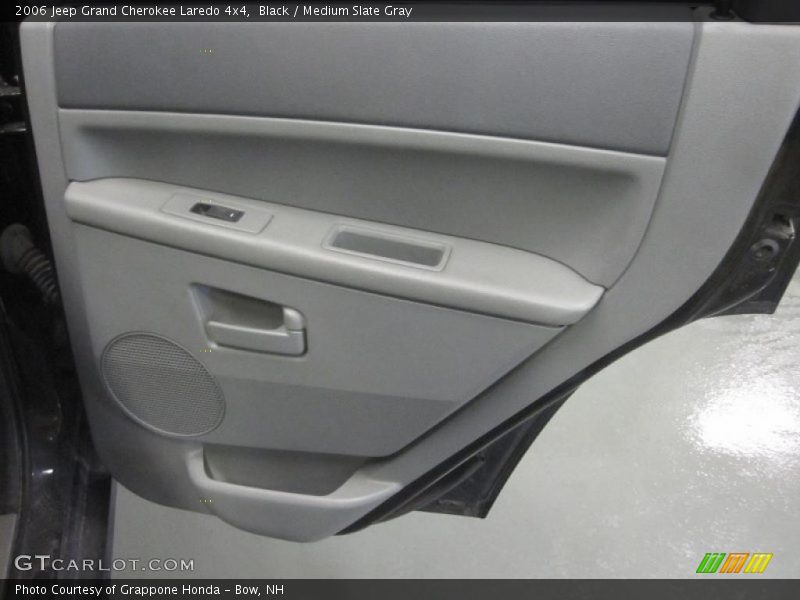 Black / Medium Slate Gray 2006 Jeep Grand Cherokee Laredo 4x4