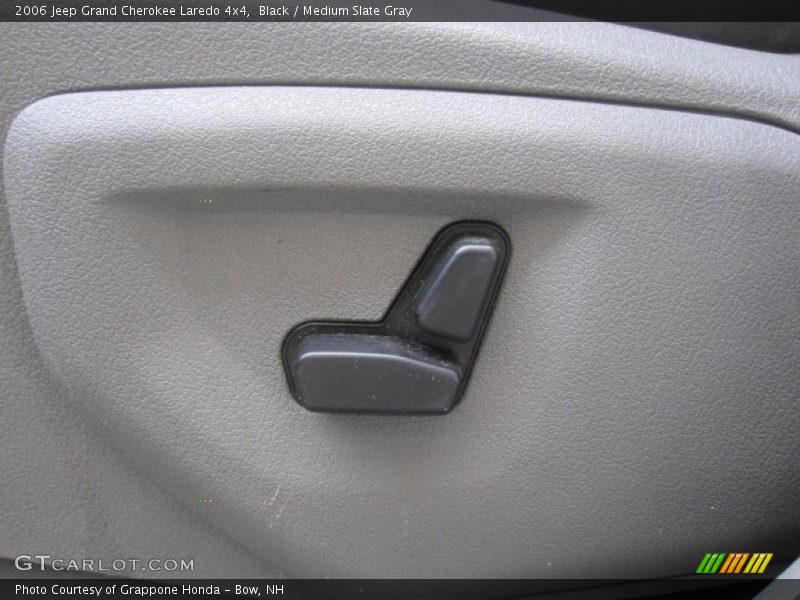 Black / Medium Slate Gray 2006 Jeep Grand Cherokee Laredo 4x4