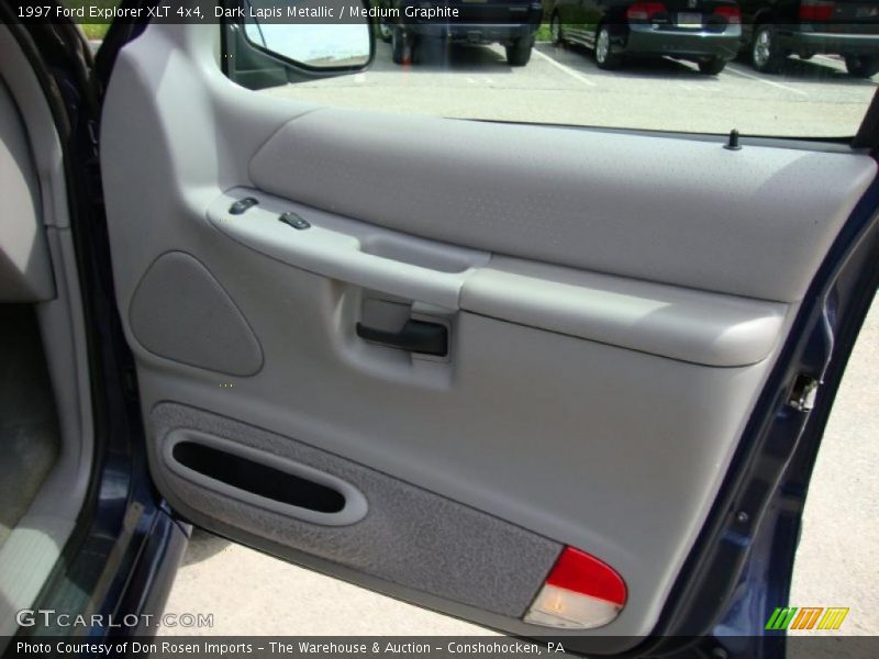 Dark Lapis Metallic / Medium Graphite 1997 Ford Explorer XLT 4x4