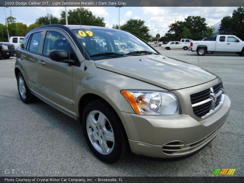 Light Sandstone Metallic / Dark Slate Gray 2009 Dodge Caliber SXT
