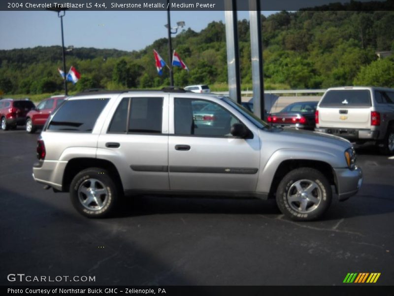 Silverstone Metallic / Medium Pewter 2004 Chevrolet TrailBlazer LS 4x4