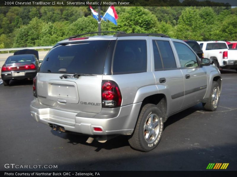 Silverstone Metallic / Medium Pewter 2004 Chevrolet TrailBlazer LS 4x4