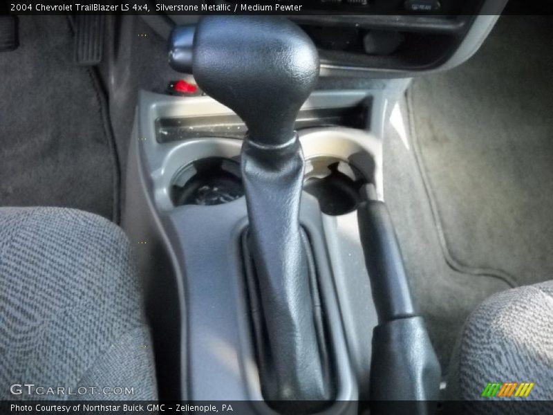 Silverstone Metallic / Medium Pewter 2004 Chevrolet TrailBlazer LS 4x4