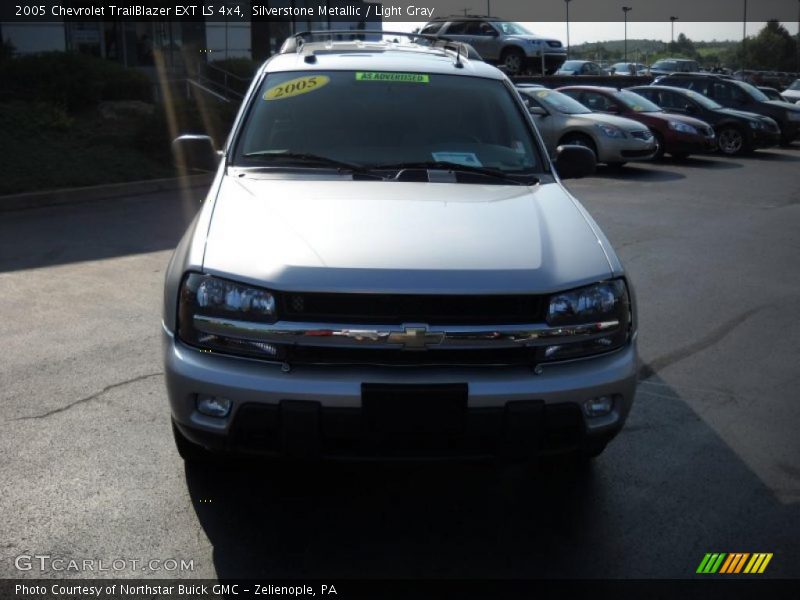 Silverstone Metallic / Light Gray 2005 Chevrolet TrailBlazer EXT LS 4x4