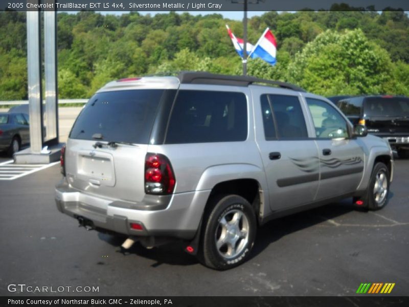 Silverstone Metallic / Light Gray 2005 Chevrolet TrailBlazer EXT LS 4x4