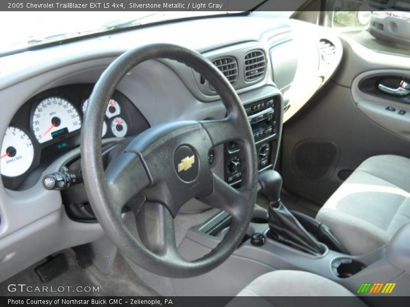 Silverstone Metallic / Light Gray 2005 Chevrolet TrailBlazer EXT LS 4x4