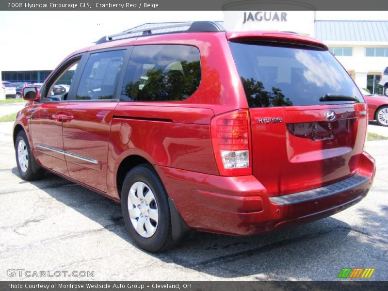 Cranberry Red / Beige 2008 Hyundai Entourage GLS