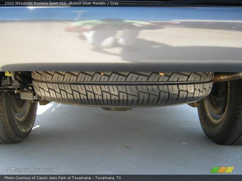 Munich Silver Metallic / Gray 2003 Mitsubishi Montero Sport XLS