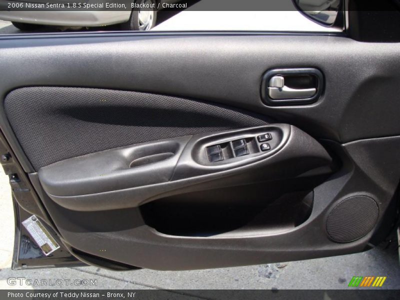Blackout / Charcoal 2006 Nissan Sentra 1.8 S Special Edition