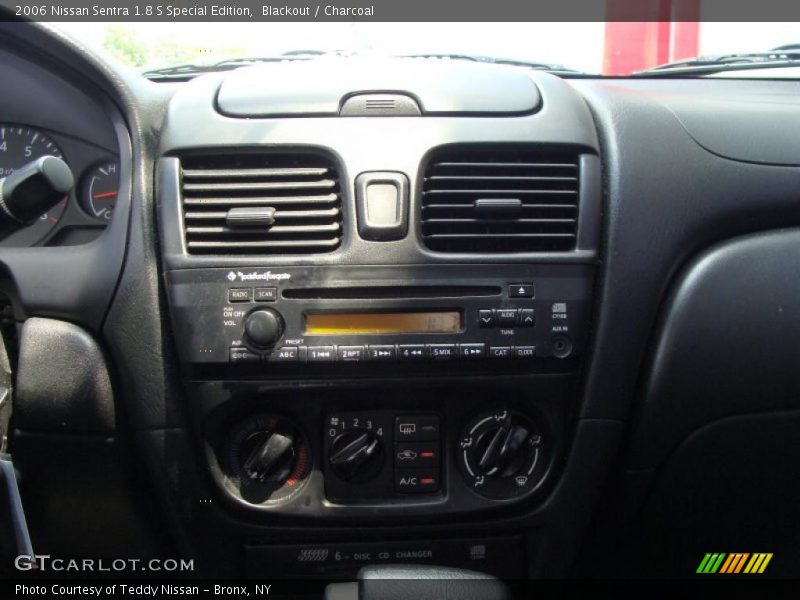 Blackout / Charcoal 2006 Nissan Sentra 1.8 S Special Edition