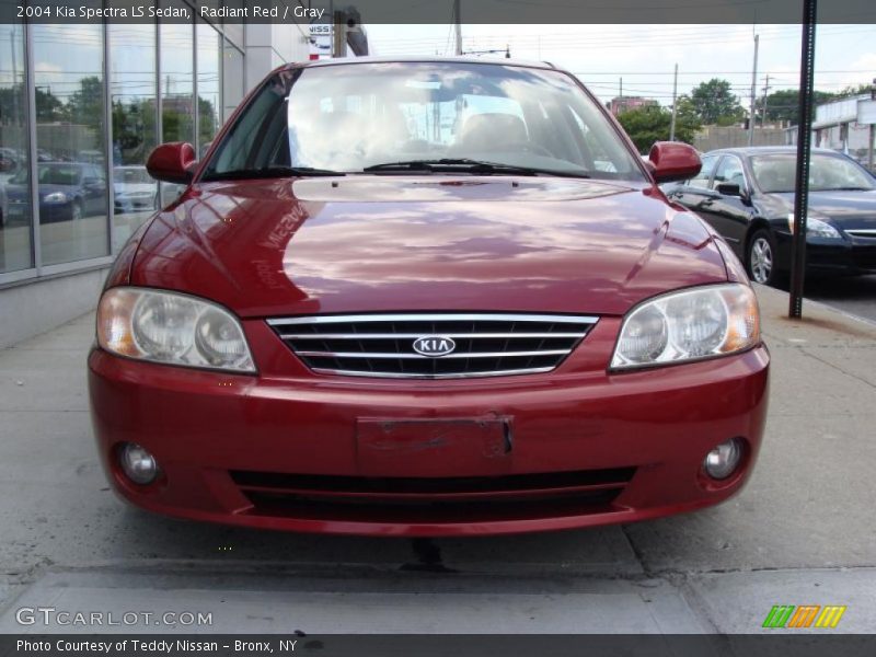 Radiant Red / Gray 2004 Kia Spectra LS Sedan