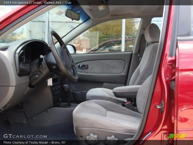 Radiant Red / Gray 2004 Kia Spectra LS Sedan