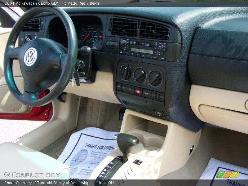 Tornado Red / Beige 2001 Volkswagen Cabrio GLX