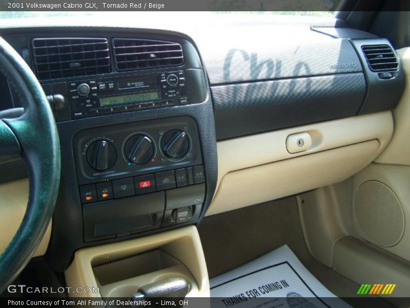 Tornado Red / Beige 2001 Volkswagen Cabrio GLX