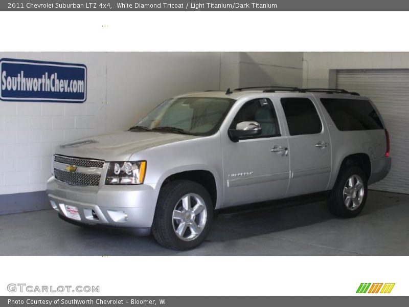 White Diamond Tricoat / Light Titanium/Dark Titanium 2011 Chevrolet Suburban LTZ 4x4